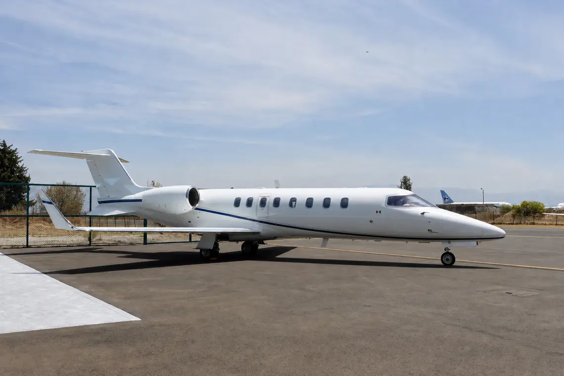 Learjet 45 for domestic private jet charter flights